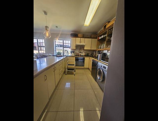 2 BEDROOM APARTMENT FOR SALE IN MOSSEL BAY GOLF ESTATE